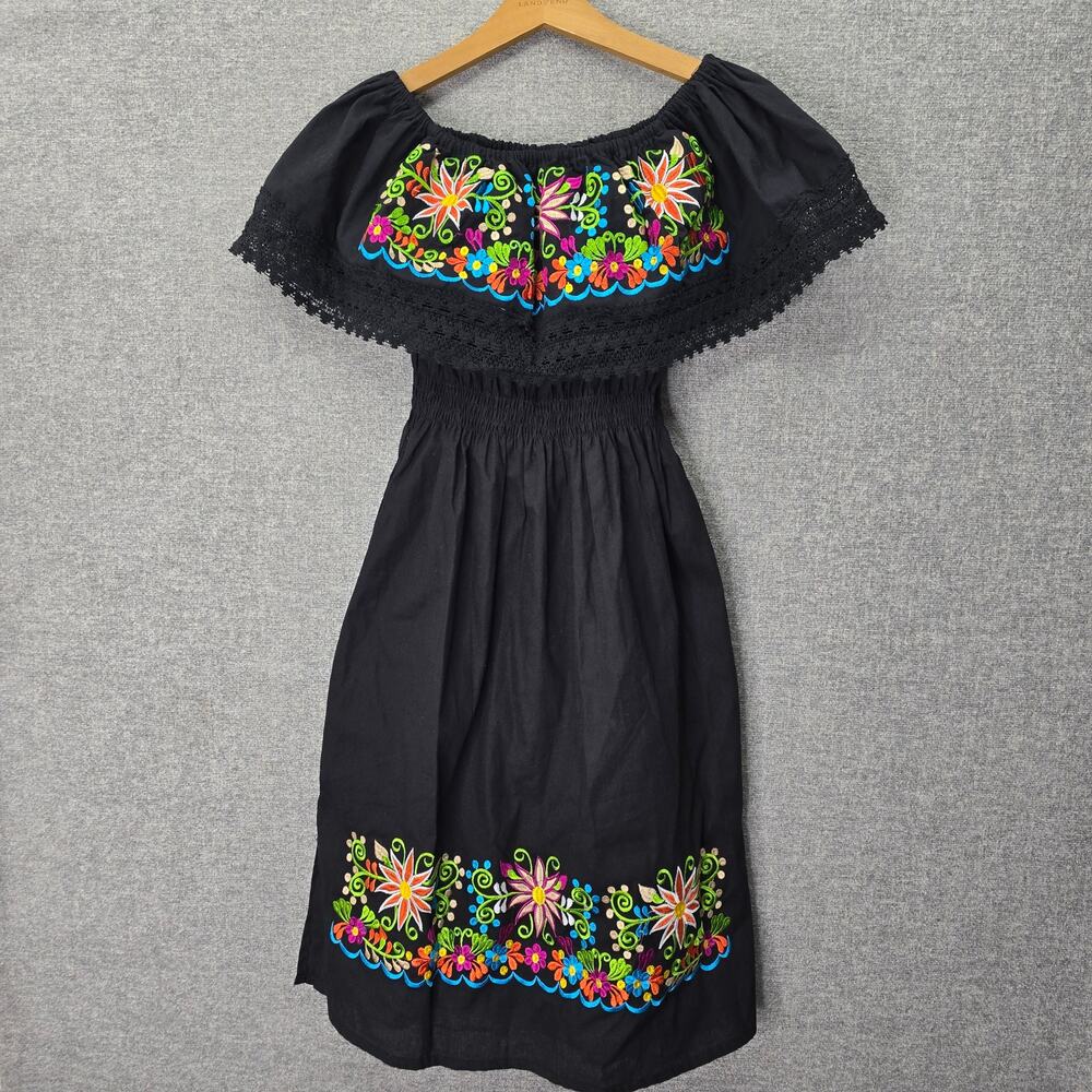 MEXICAN FIESTA STYLE EMBROIDERED DRESS, SIZE S *